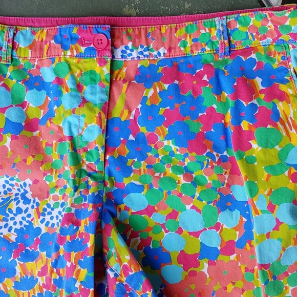 Talbots the Weekend short pink floral - Picture 2 of 3